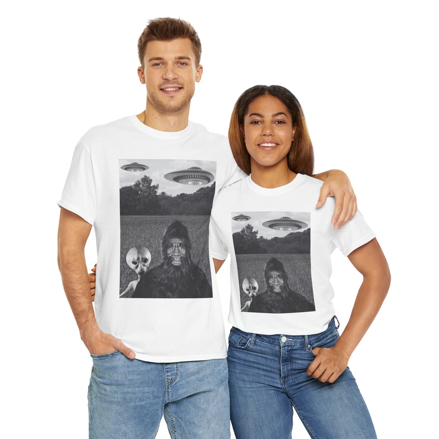 Funny Graphic Bigfoot Sasquatch Alien UFO Unisex Heavy Cotton Tee - Graphic T-Shirt, Spaceship, Flying Saucer, Sci-Fi, Space, Horror, Scary, Geek, Nerd, Unsolved Mysteries