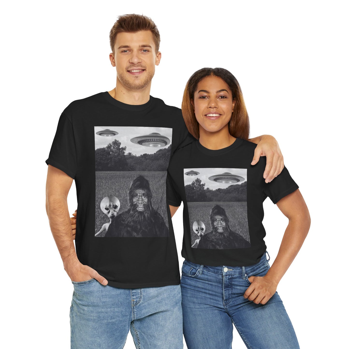 Funny Graphic Bigfoot Sasquatch Alien UFO Unisex Heavy Cotton Tee - Graphic T-Shirt, Spaceship, Flying Saucer, Sci-Fi, Space, Horror, Scary, Geek, Nerd, Unsolved Mysteries